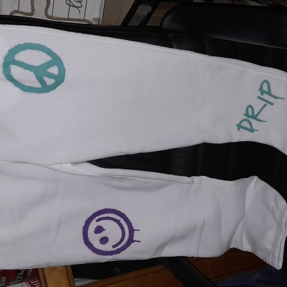 Sweat pants - Picture 2 of 4